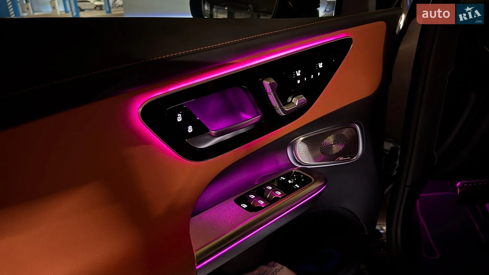 2025 Mercedes-Benz GLC - мініатюра 43