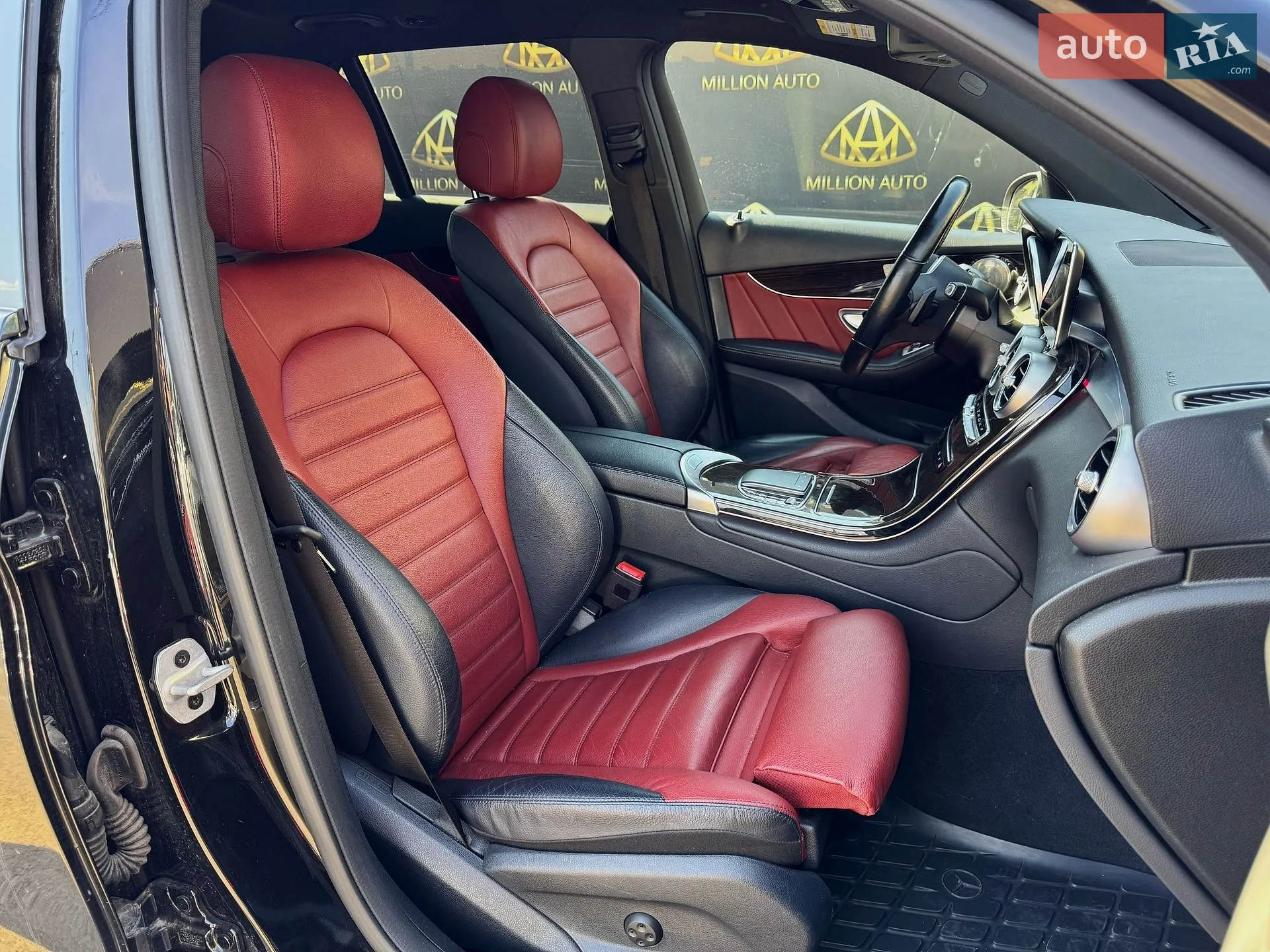 2021 Mercedes-Benz GLC - мініатюра 12