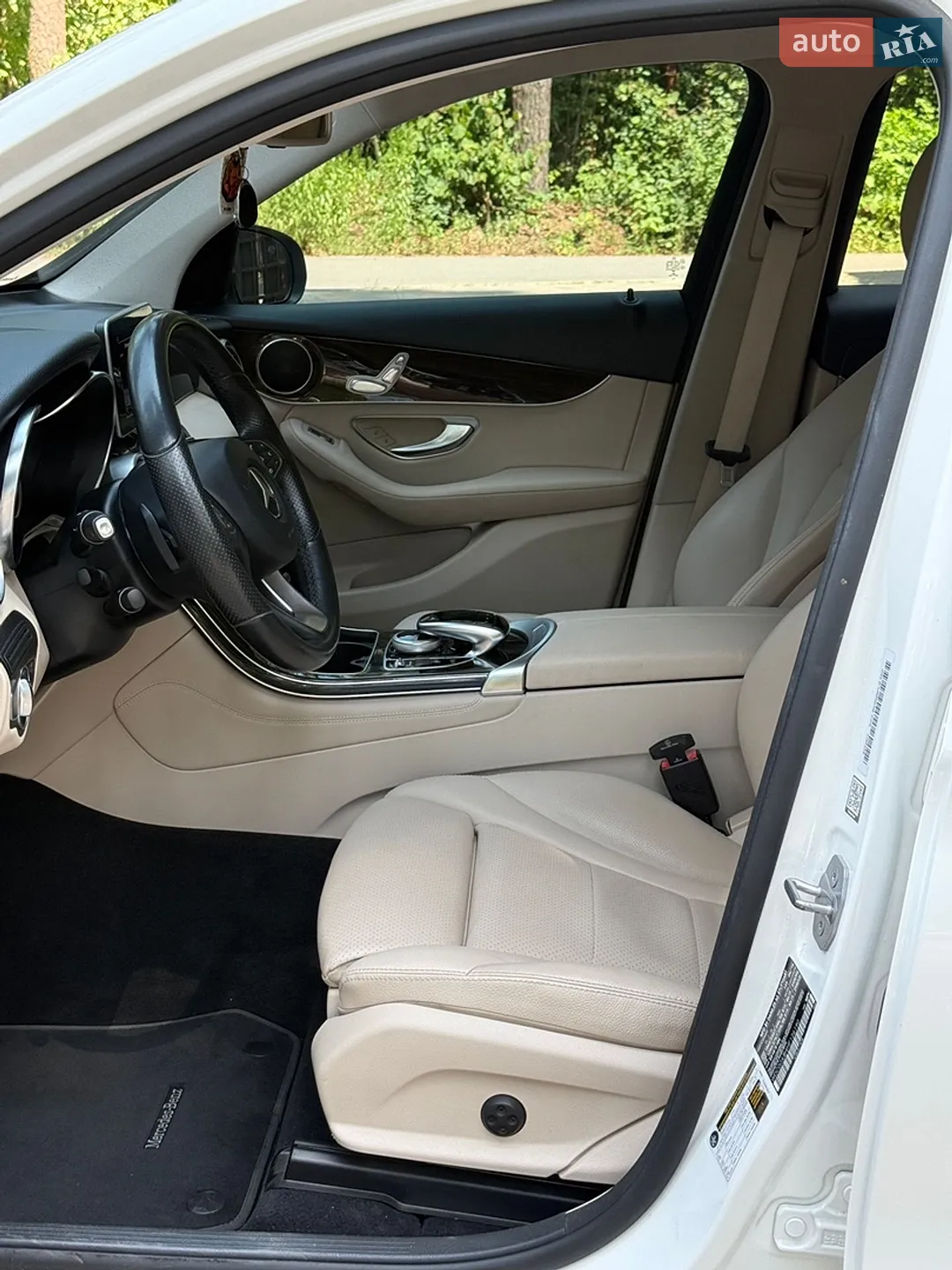 2016 Mercedes-Benz GLC - мініатюра 13