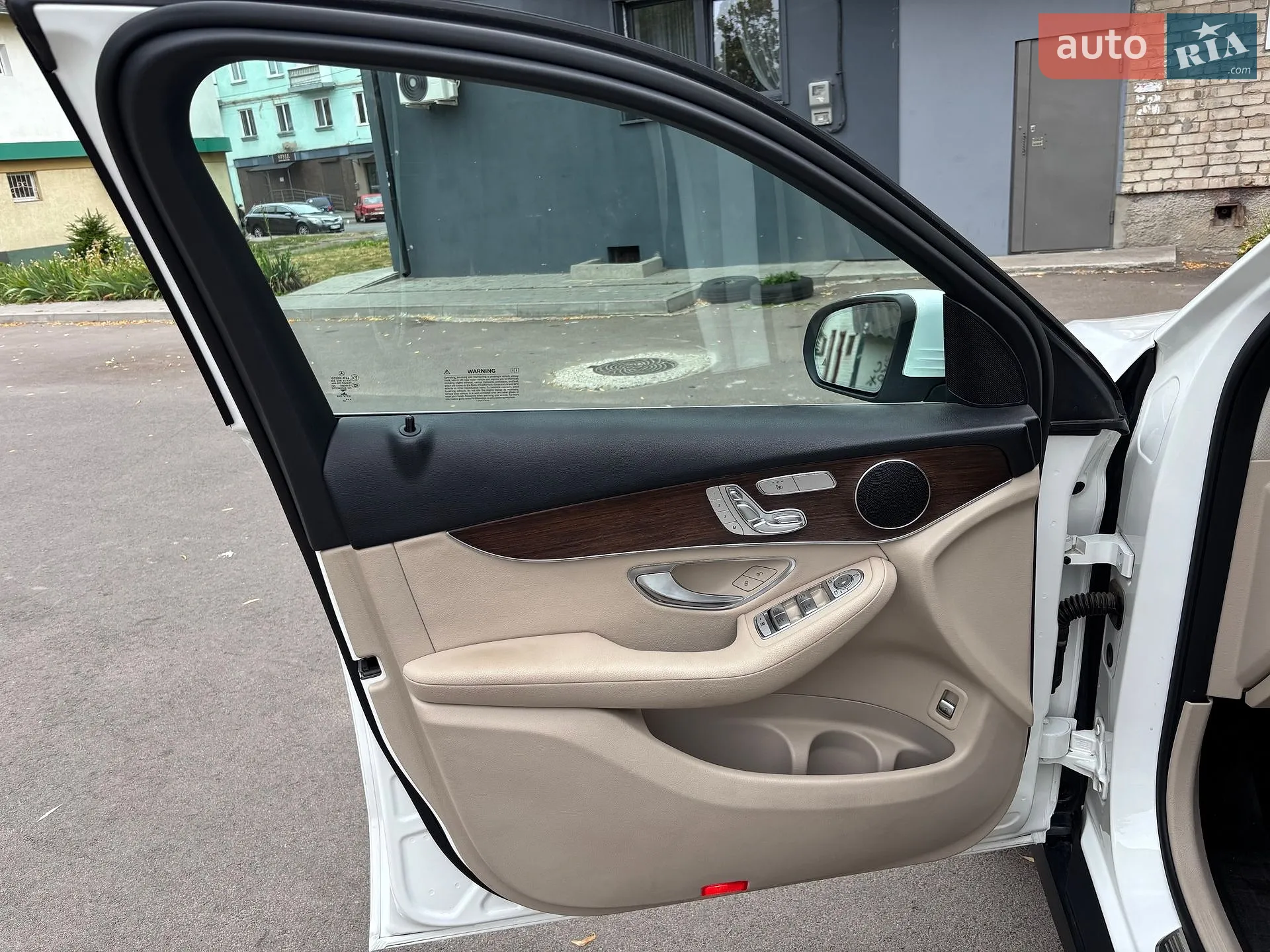 2022 Mercedes-Benz GLC - мініатюра 20