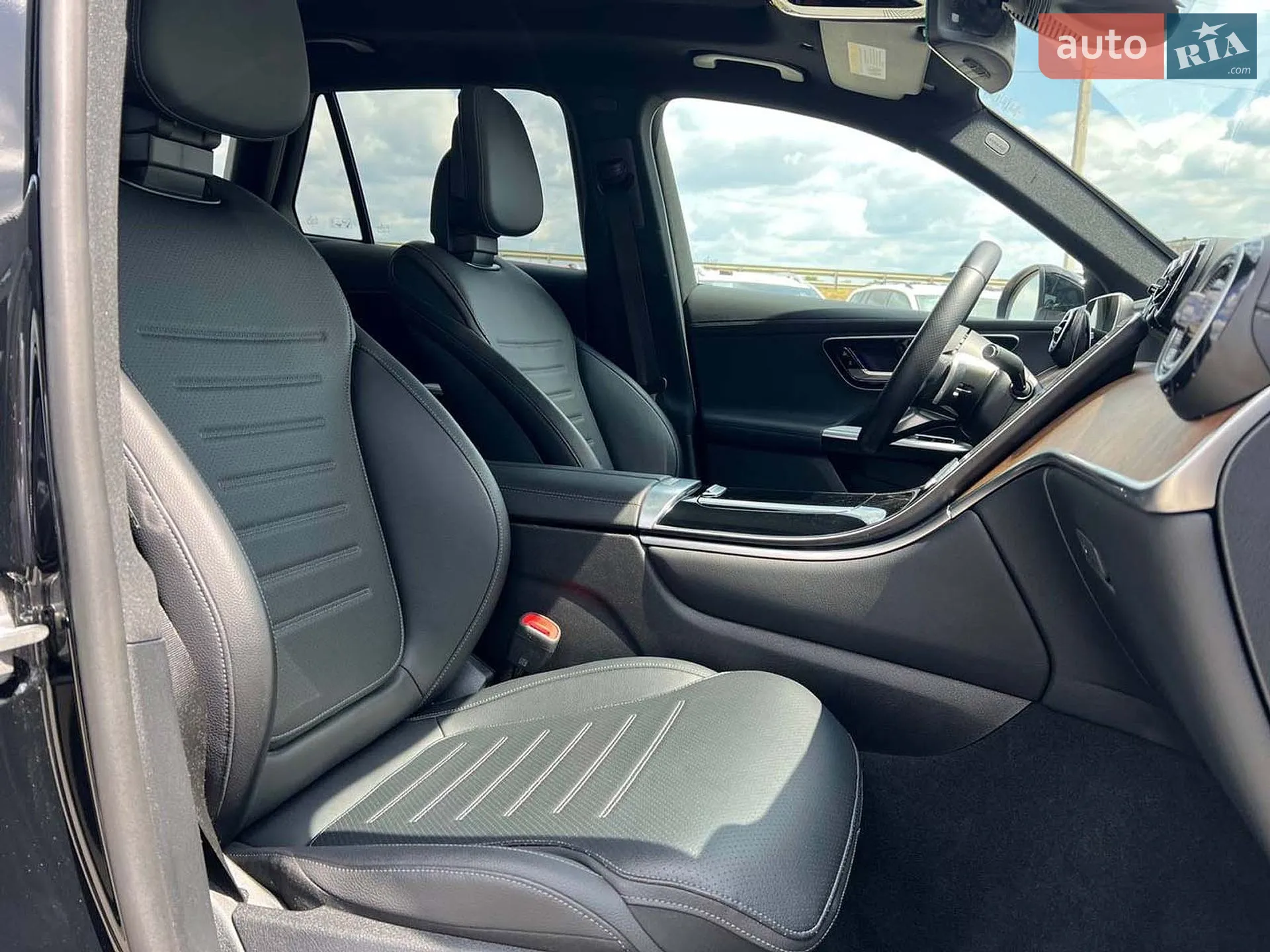 2024 Mercedes-Benz GLC - мініатюра 54