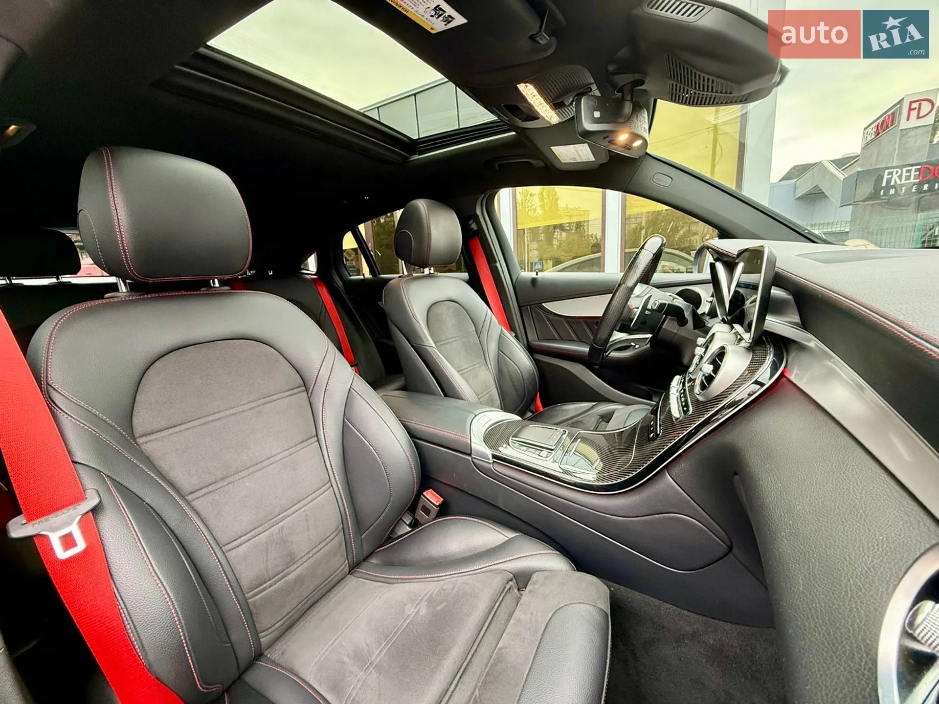 2021 Mercedes-Benz GLC - мініатюра 18