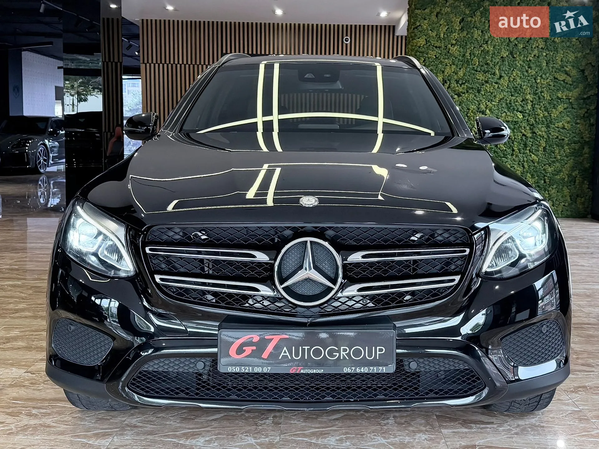 2017 Mercedes-Benz GLC - мініатюра 2