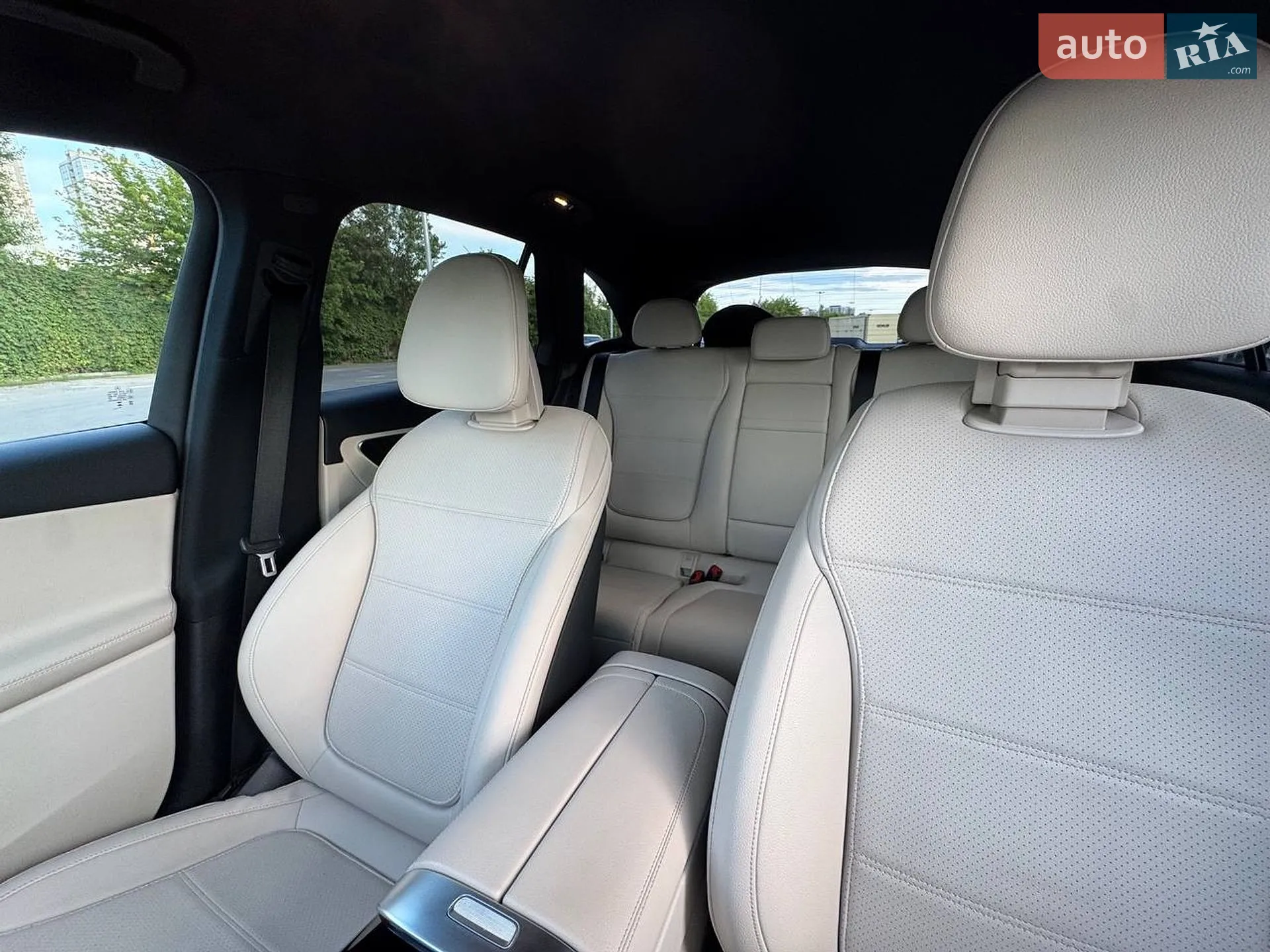 2022 Mercedes-Benz GLC - мініатюра 6