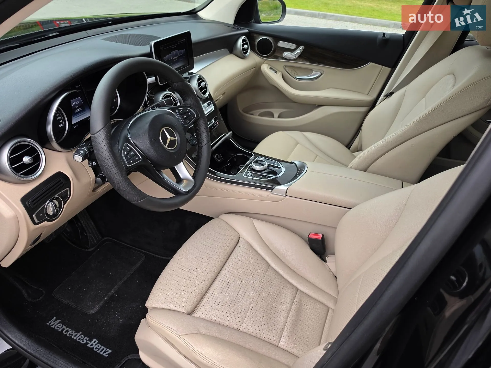 2016 Mercedes-Benz GLC - мініатюра 44