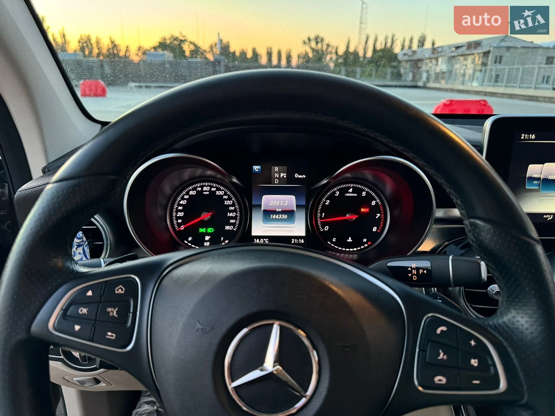 2017 Mercedes-Benz GLC - мініатюра 13