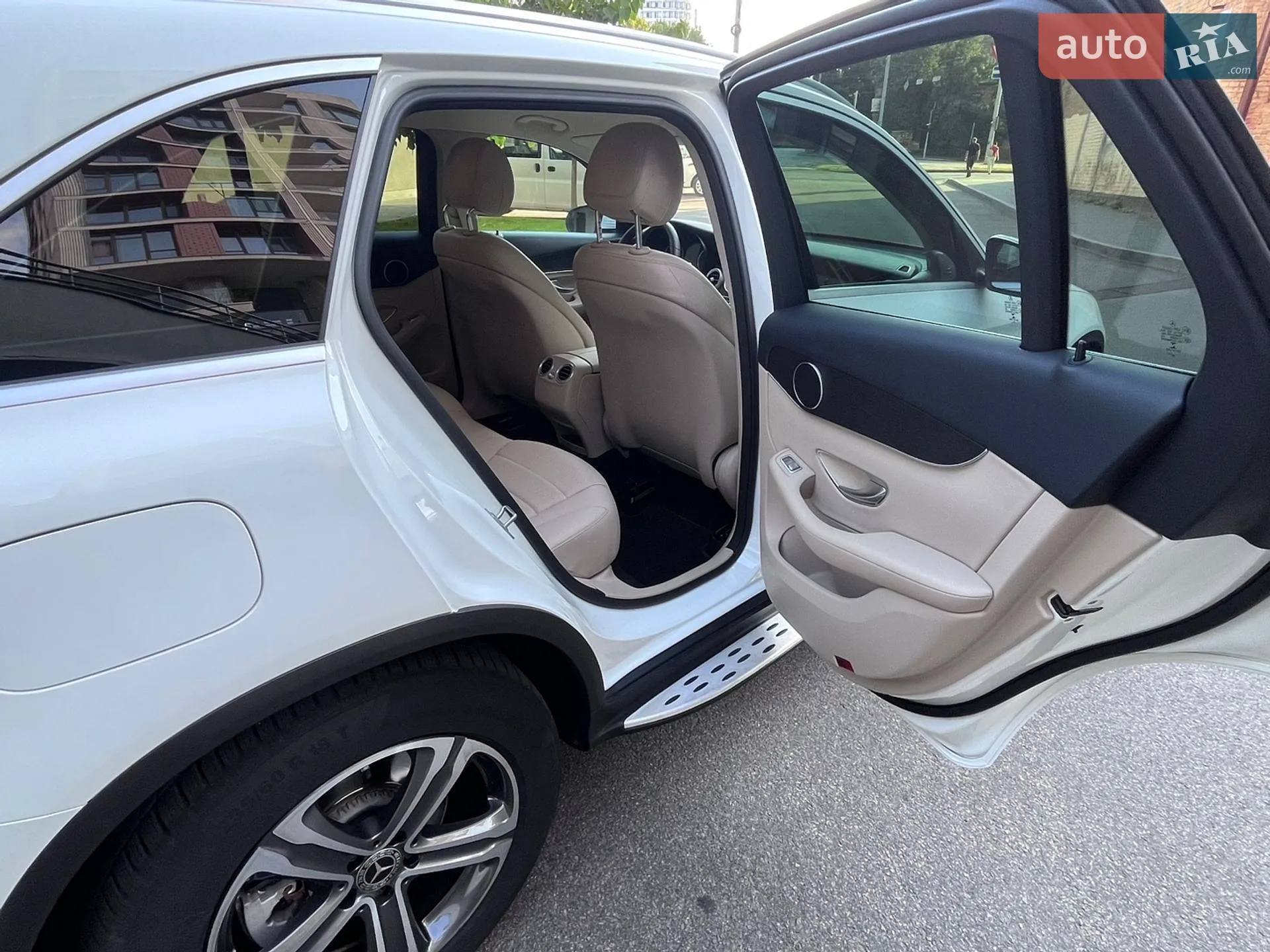 2021 Mercedes-Benz GLC - мініатюра 24