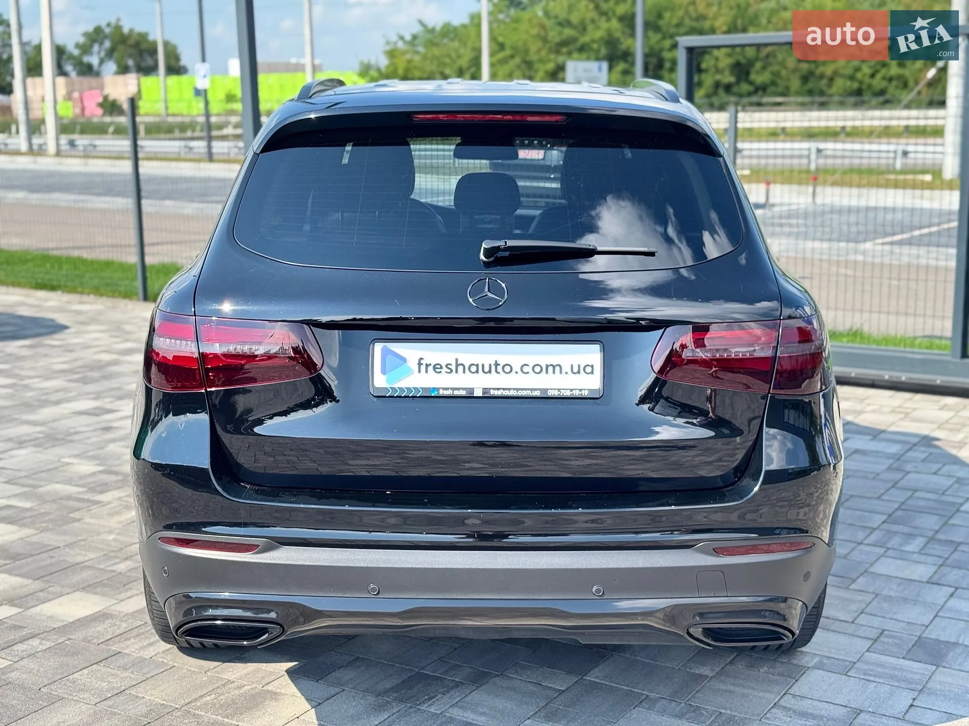2018 Mercedes-Benz GLC - мініатюра 11