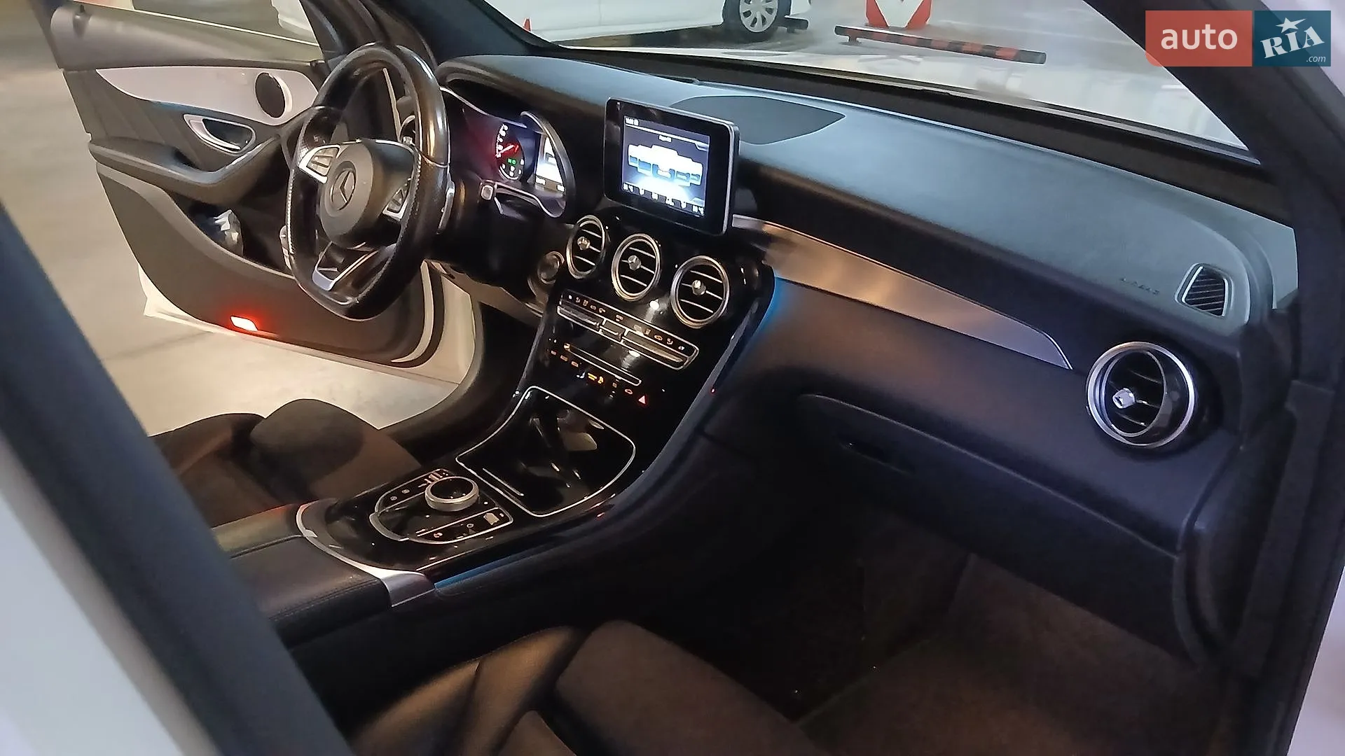 2015 Mercedes-Benz GLC - мініатюра 7