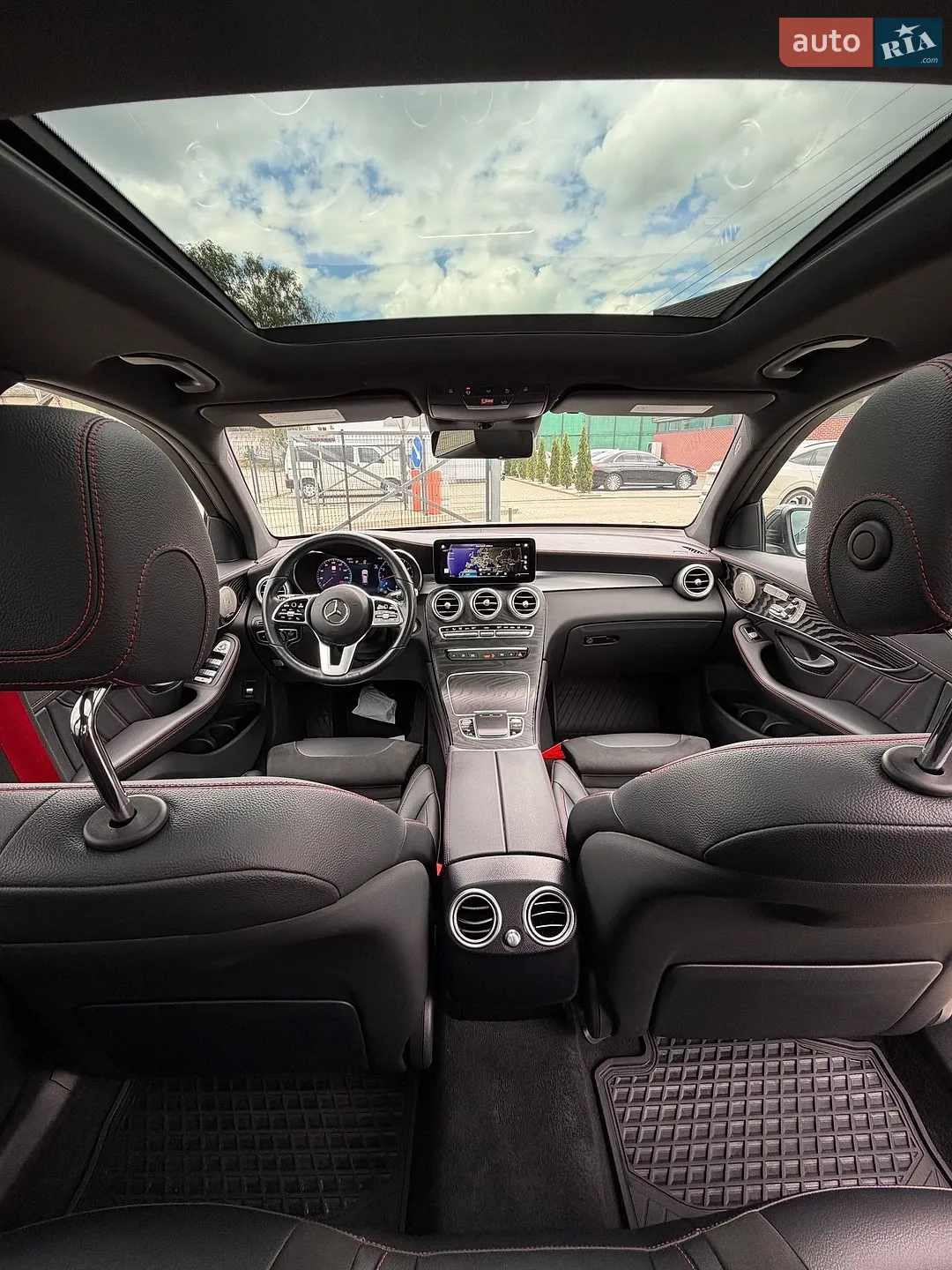 2021 Mercedes-Benz GLC - мініатюра 30