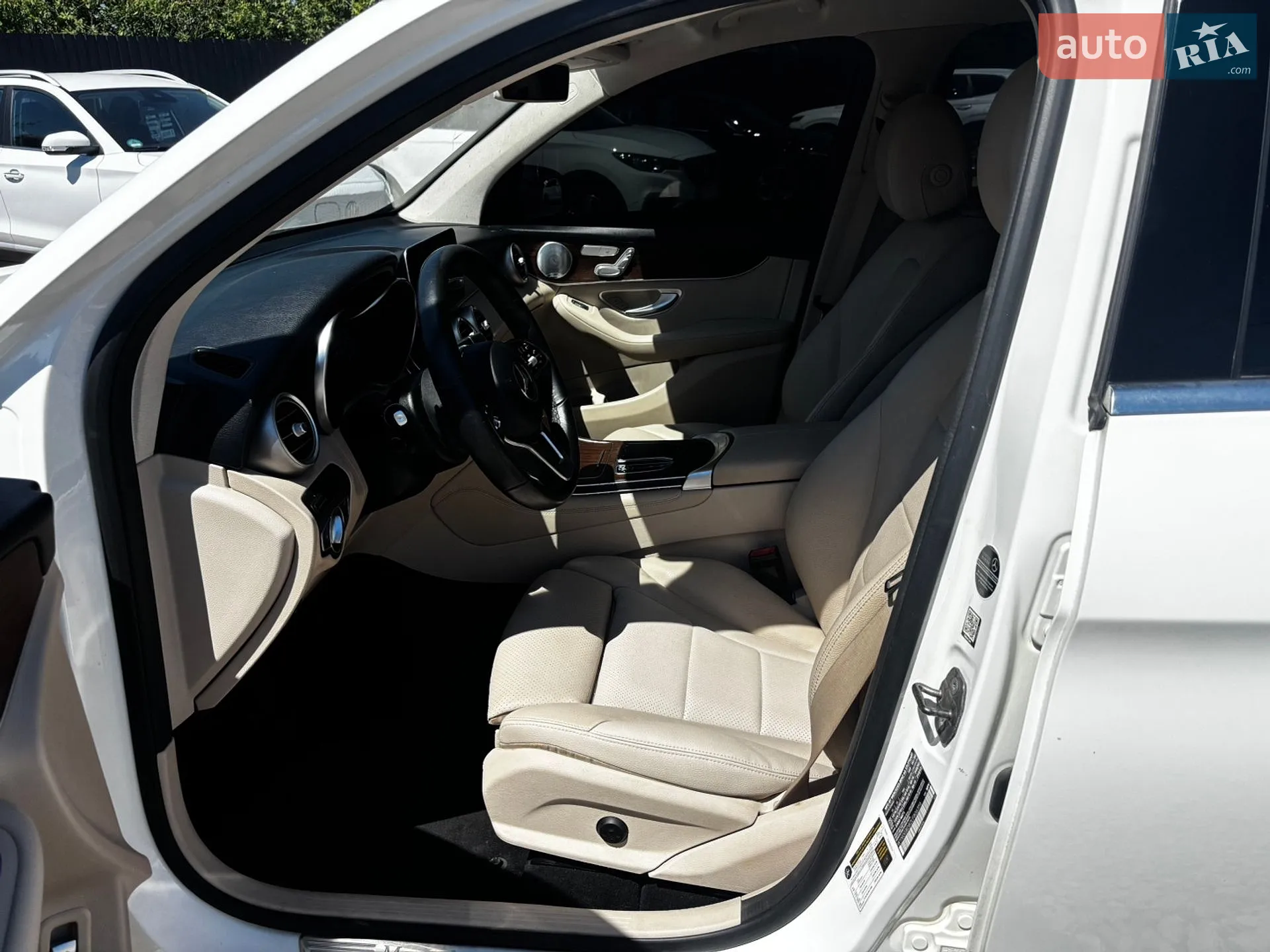 2020 Mercedes-Benz GLC - мініатюра 13
