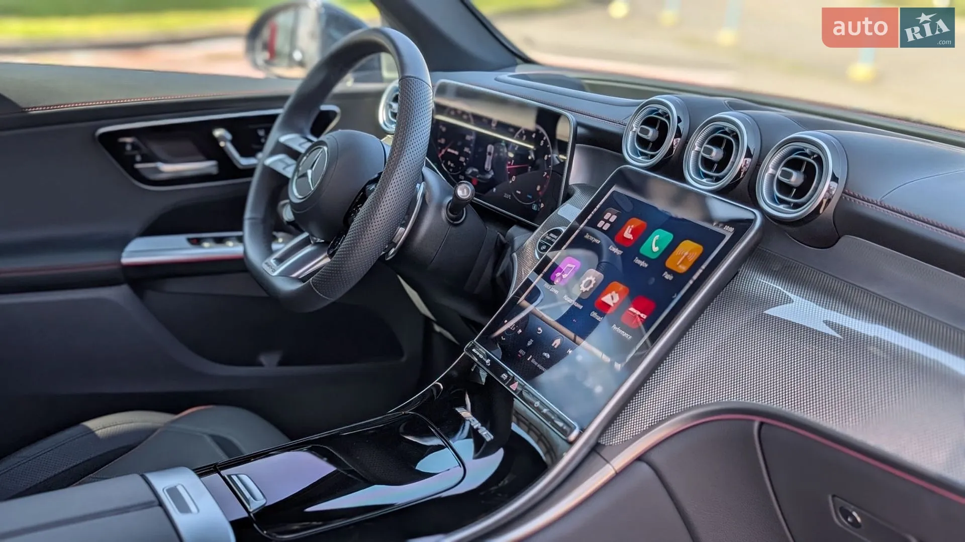2025 Mercedes-Benz GLC - мініатюра 26
