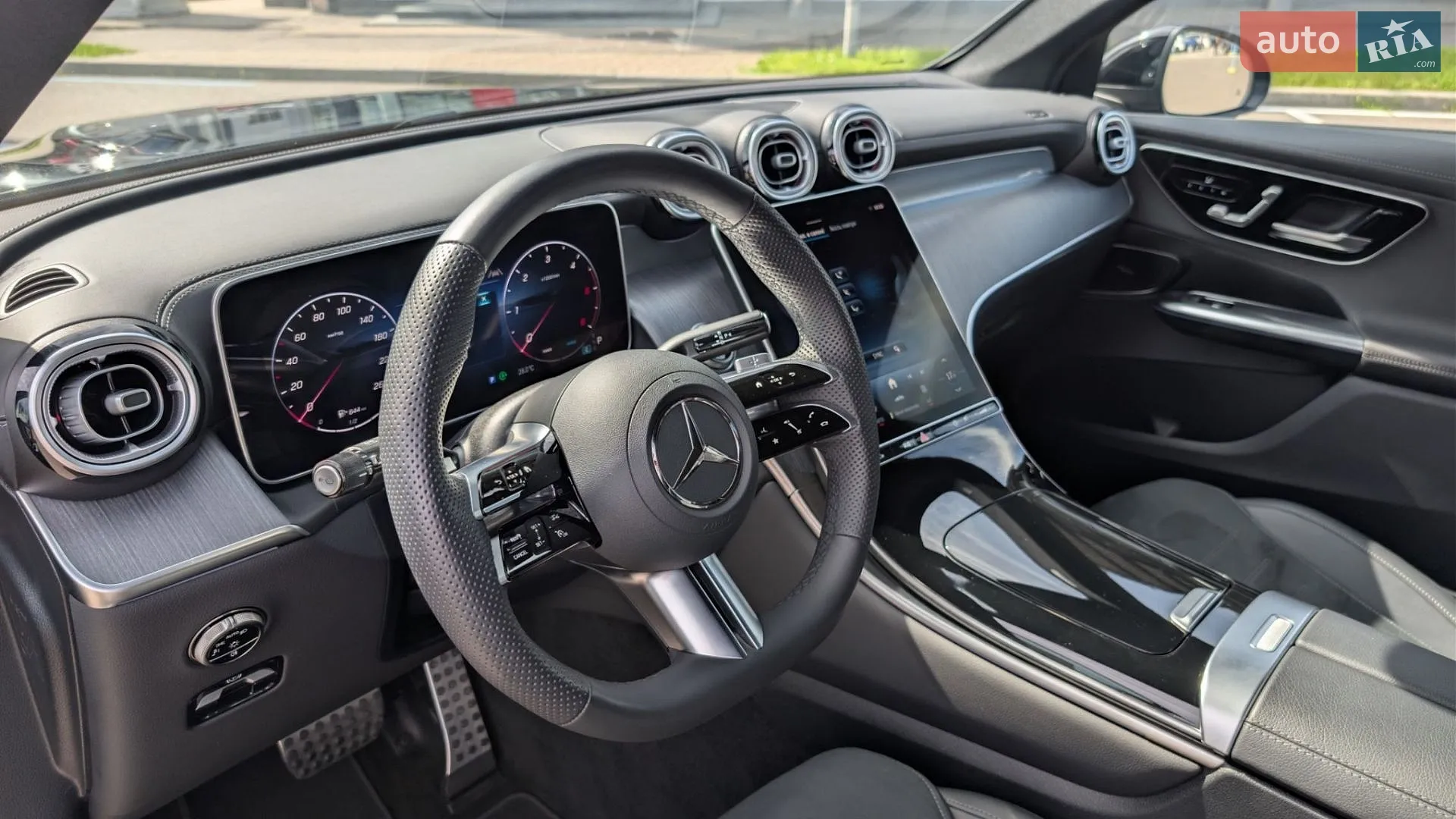 2024 Mercedes-Benz GLC - мініатюра 13
