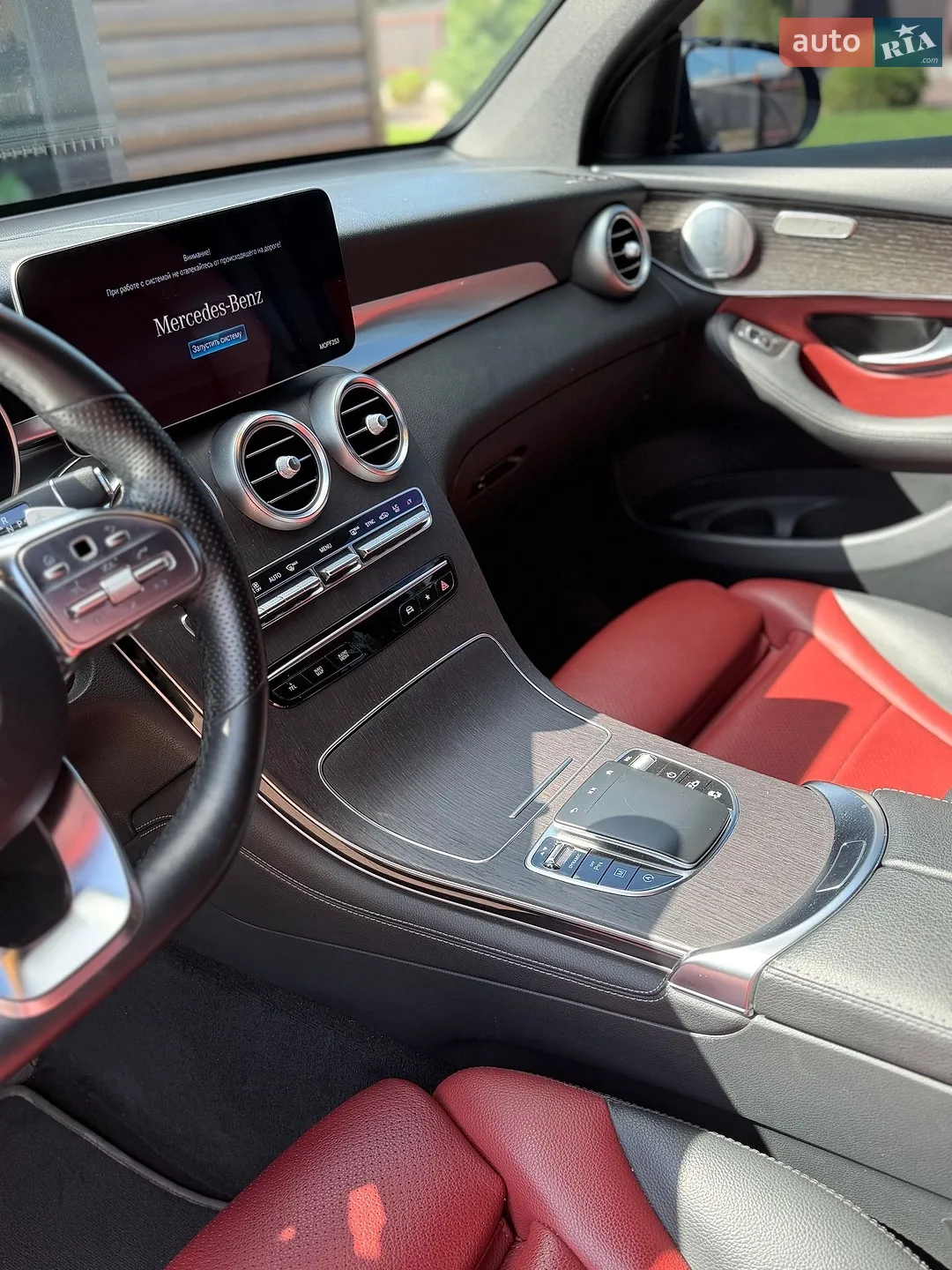 2019 Mercedes-Benz GLC - мініатюра 19
