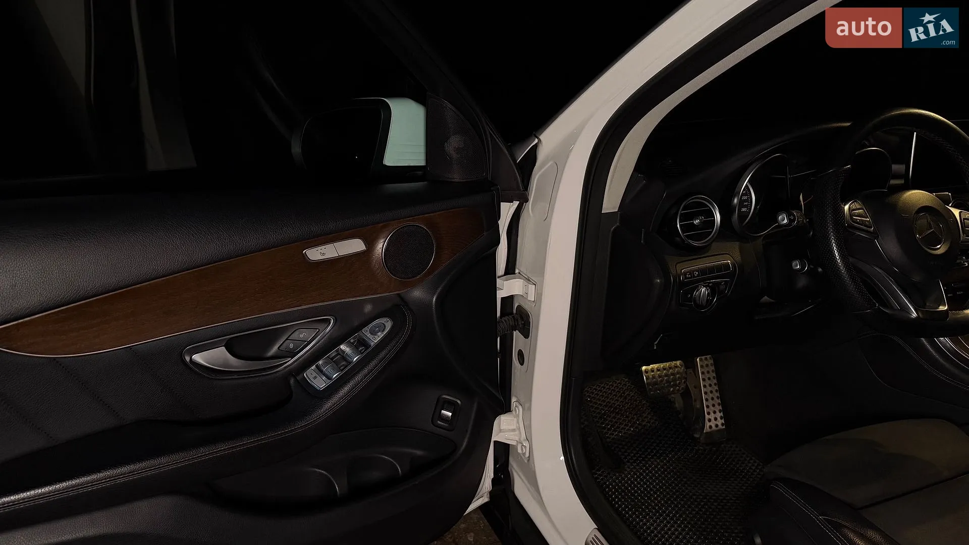 2016 Mercedes-Benz GLC - мініатюра 9