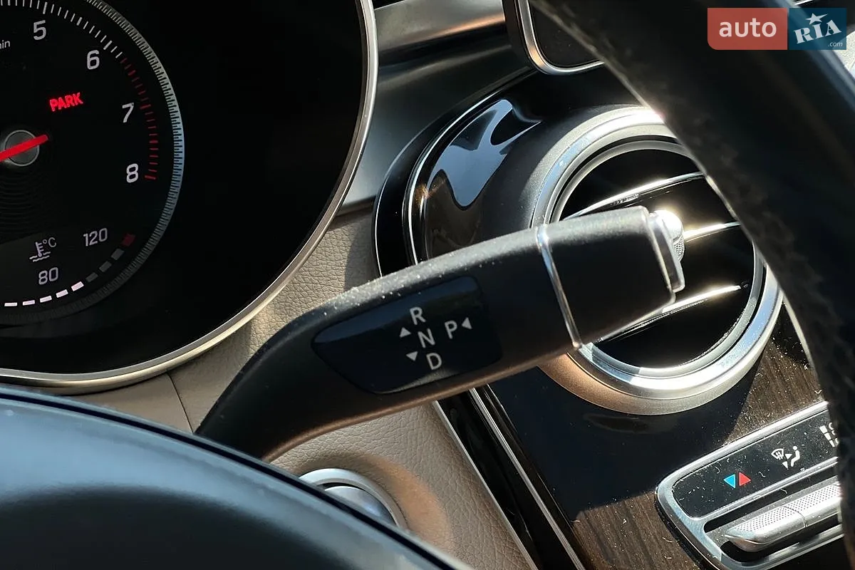 2016 Mercedes-Benz GLC - мініатюра 17
