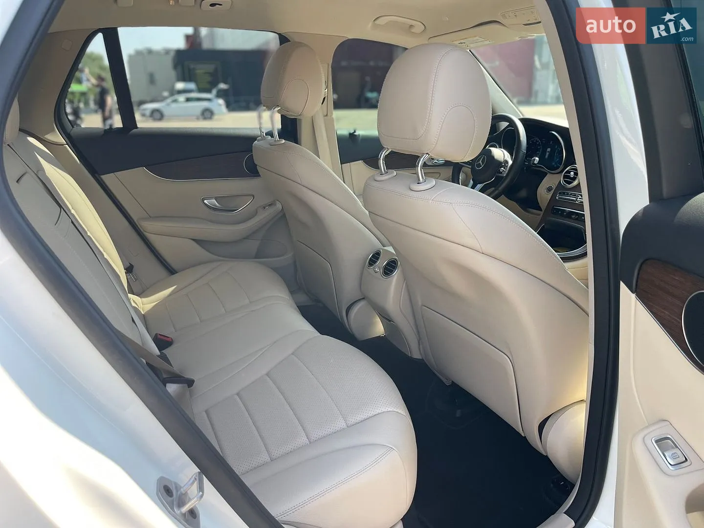 2022 Mercedes-Benz GLC - мініатюра 21