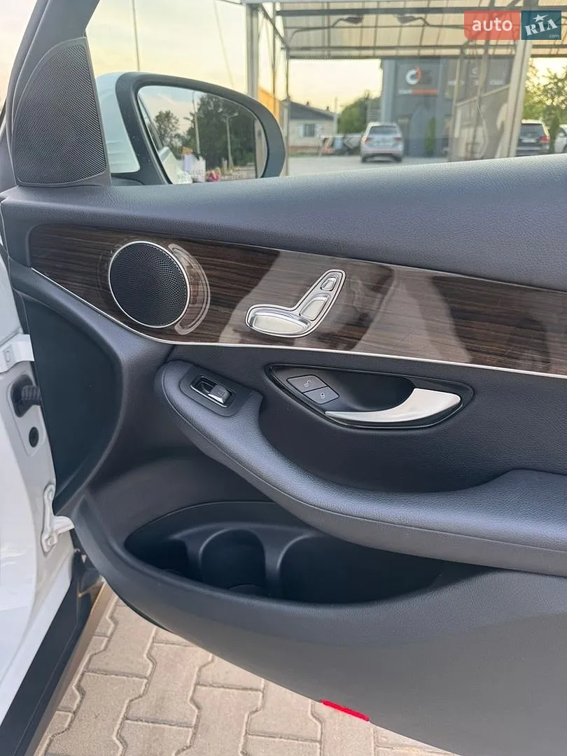 2017 Mercedes-Benz GLC - мініатюра 13