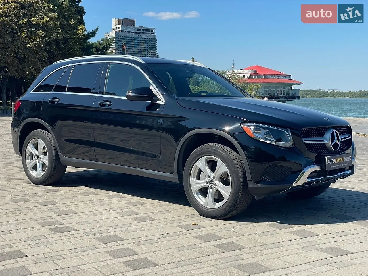 2016 Mercedes-Benz GLC - мініатюра 18