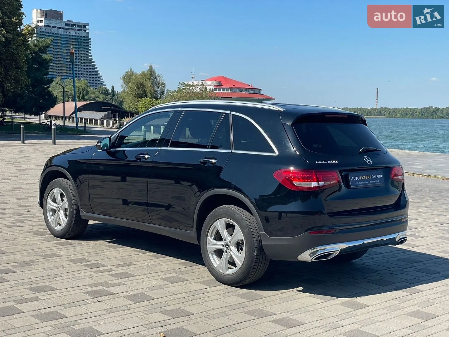 2017 Mercedes-Benz GLC - мініатюра 14