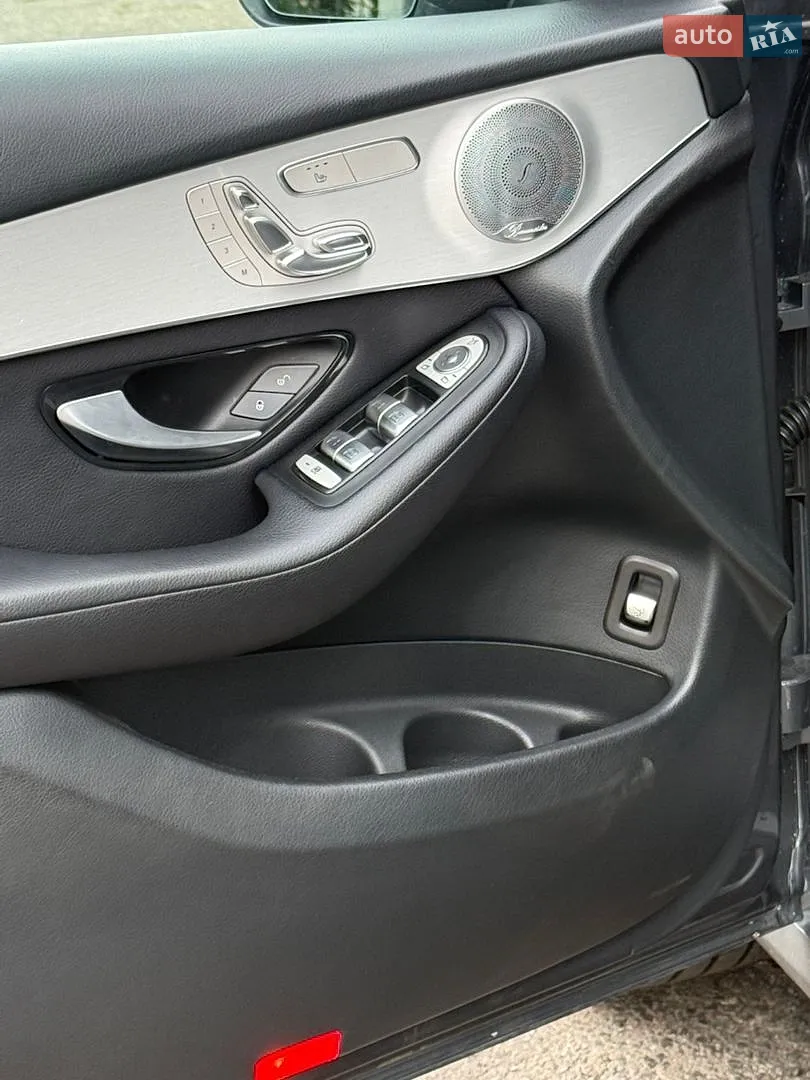 2018 Mercedes-Benz GLC - мініатюра 24