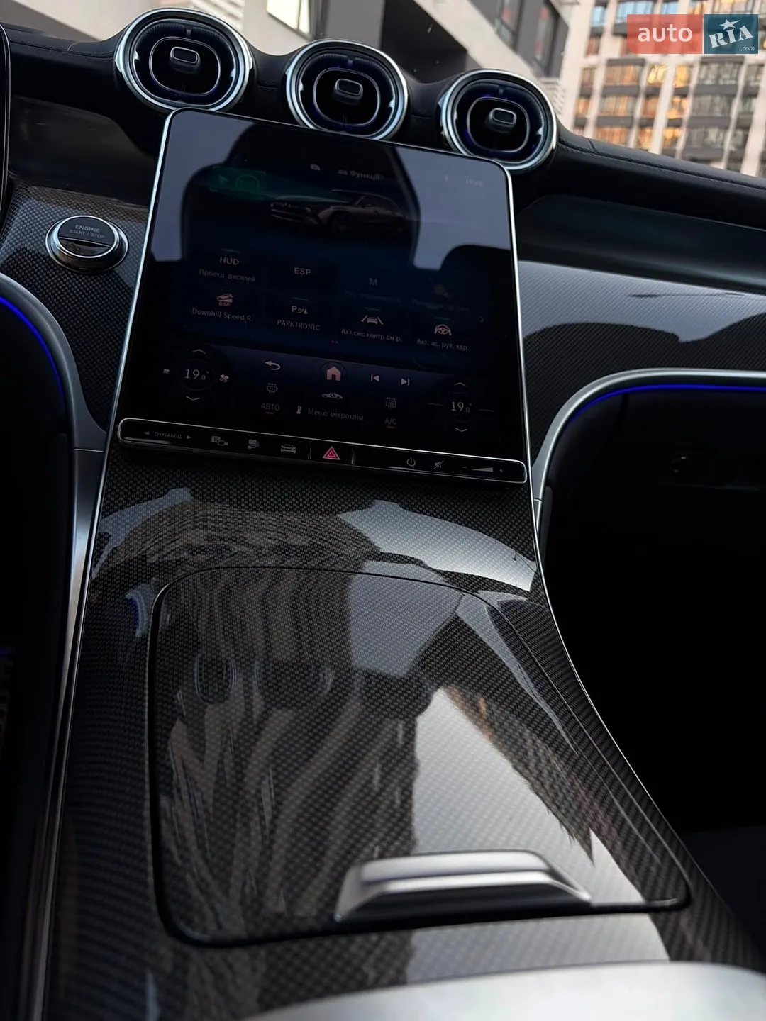 2025 Mercedes-Benz GLC - мініатюра 27