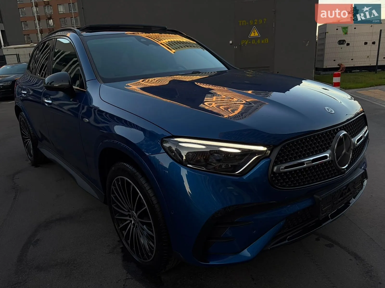 2025 Mercedes-Benz GLC - мініатюра 196
