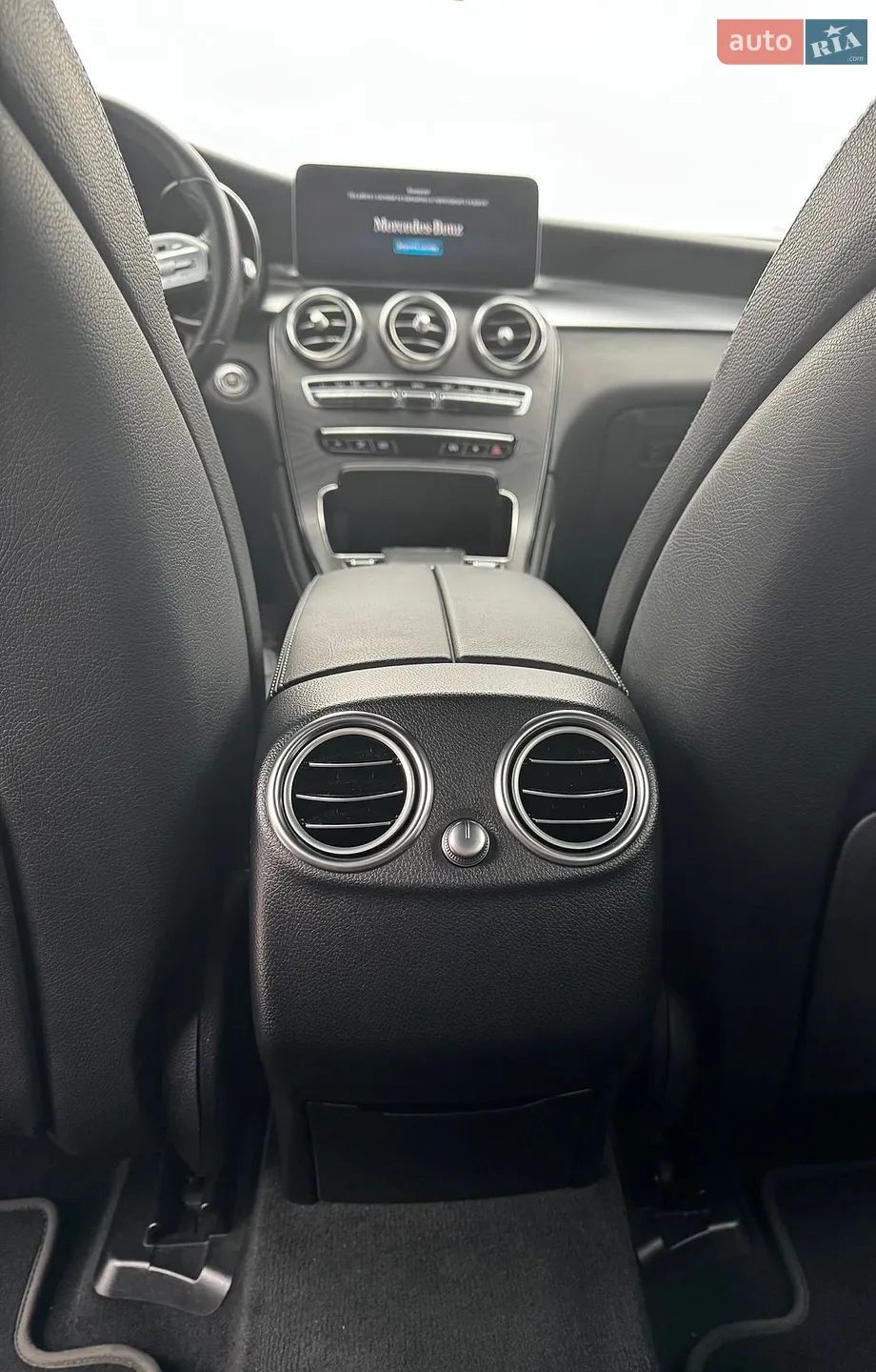 2019 Mercedes-Benz GLC - мініатюра 32