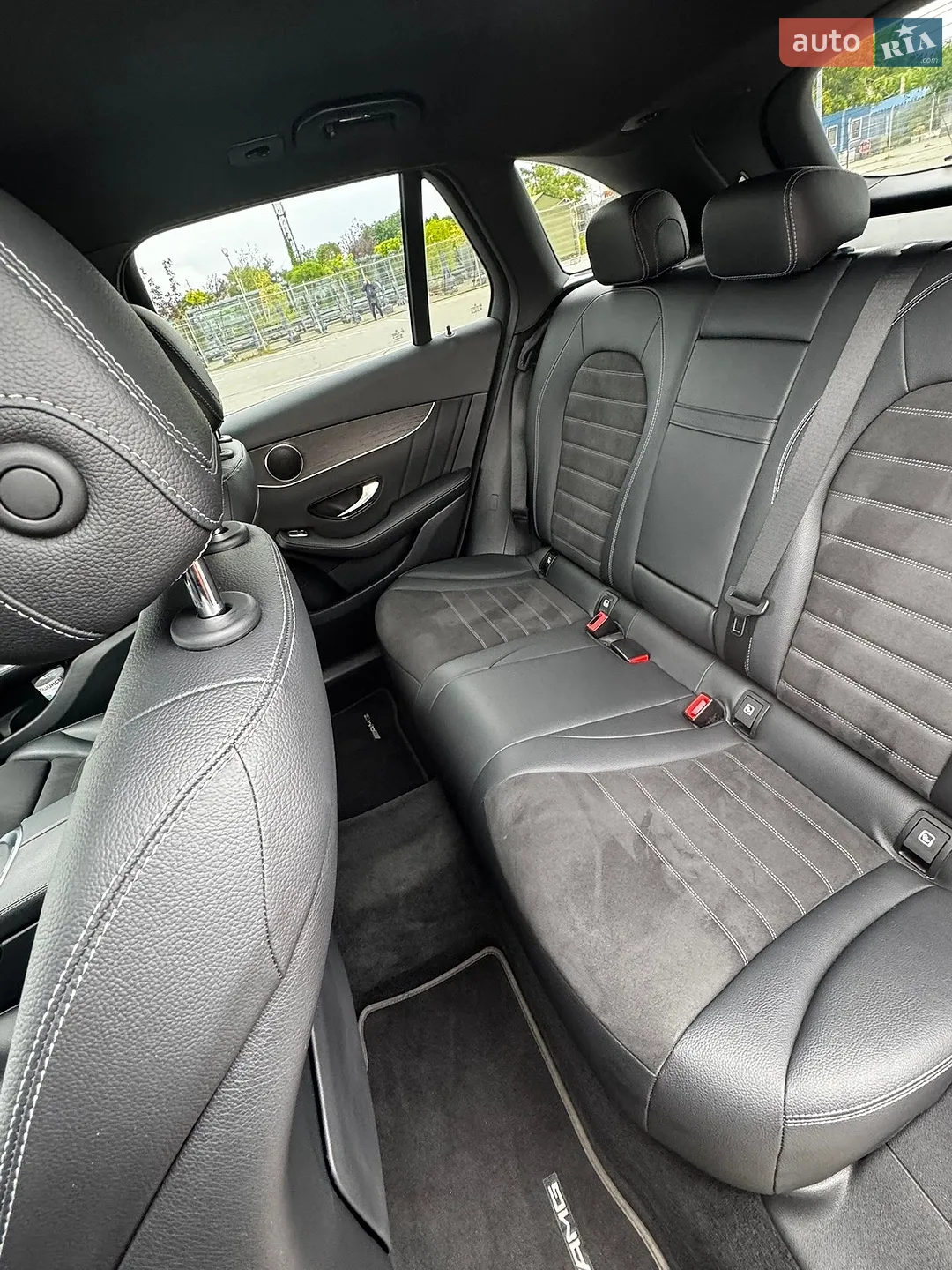2019 Mercedes-Benz GLC - мініатюра 33