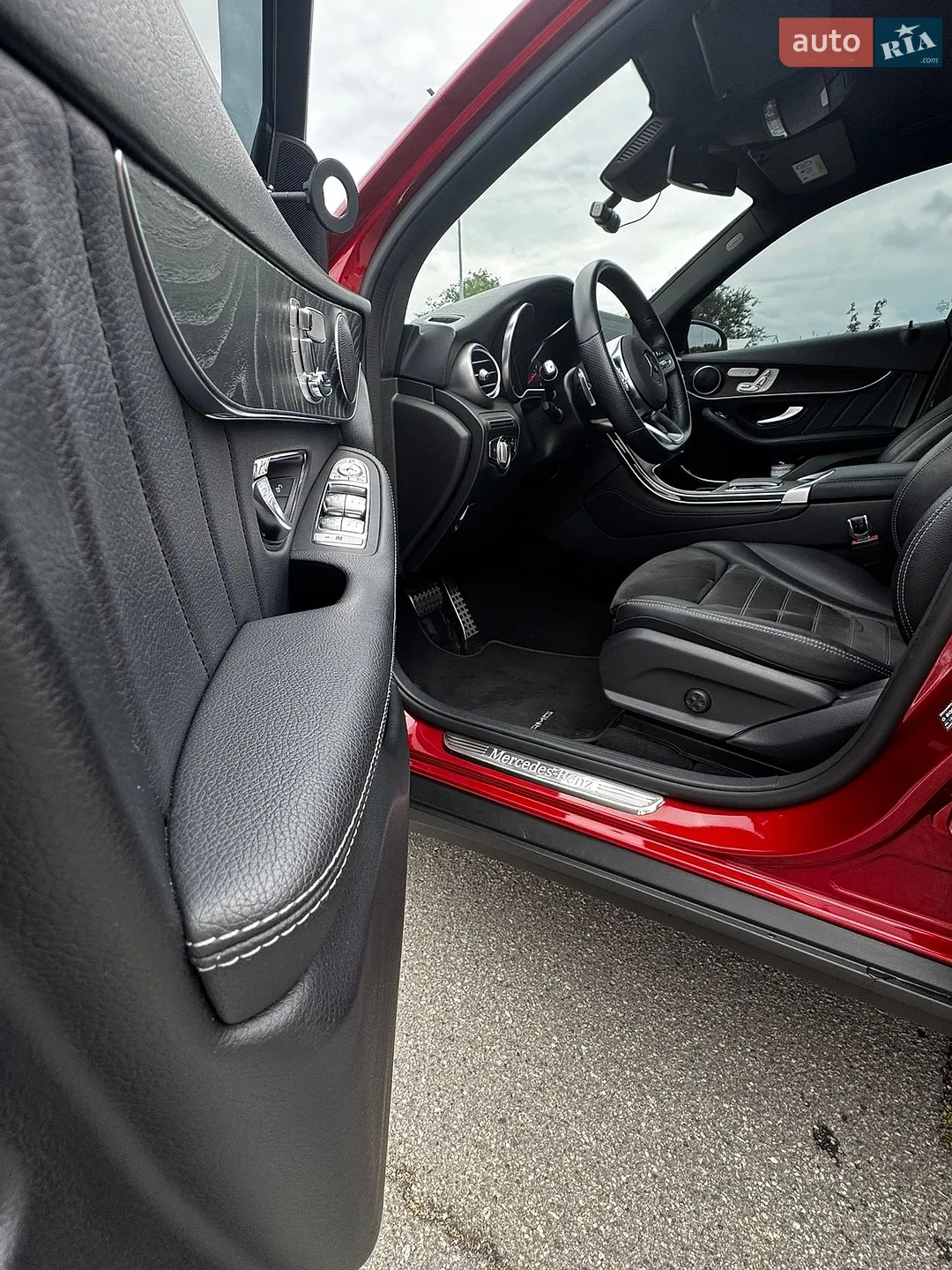 2019 Mercedes-Benz GLC - мініатюра 35