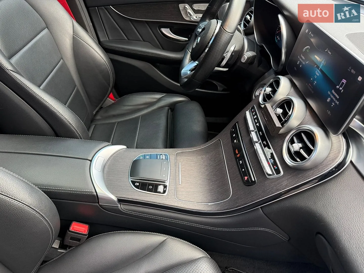 2019 Mercedes-Benz GLC - мініатюра 23
