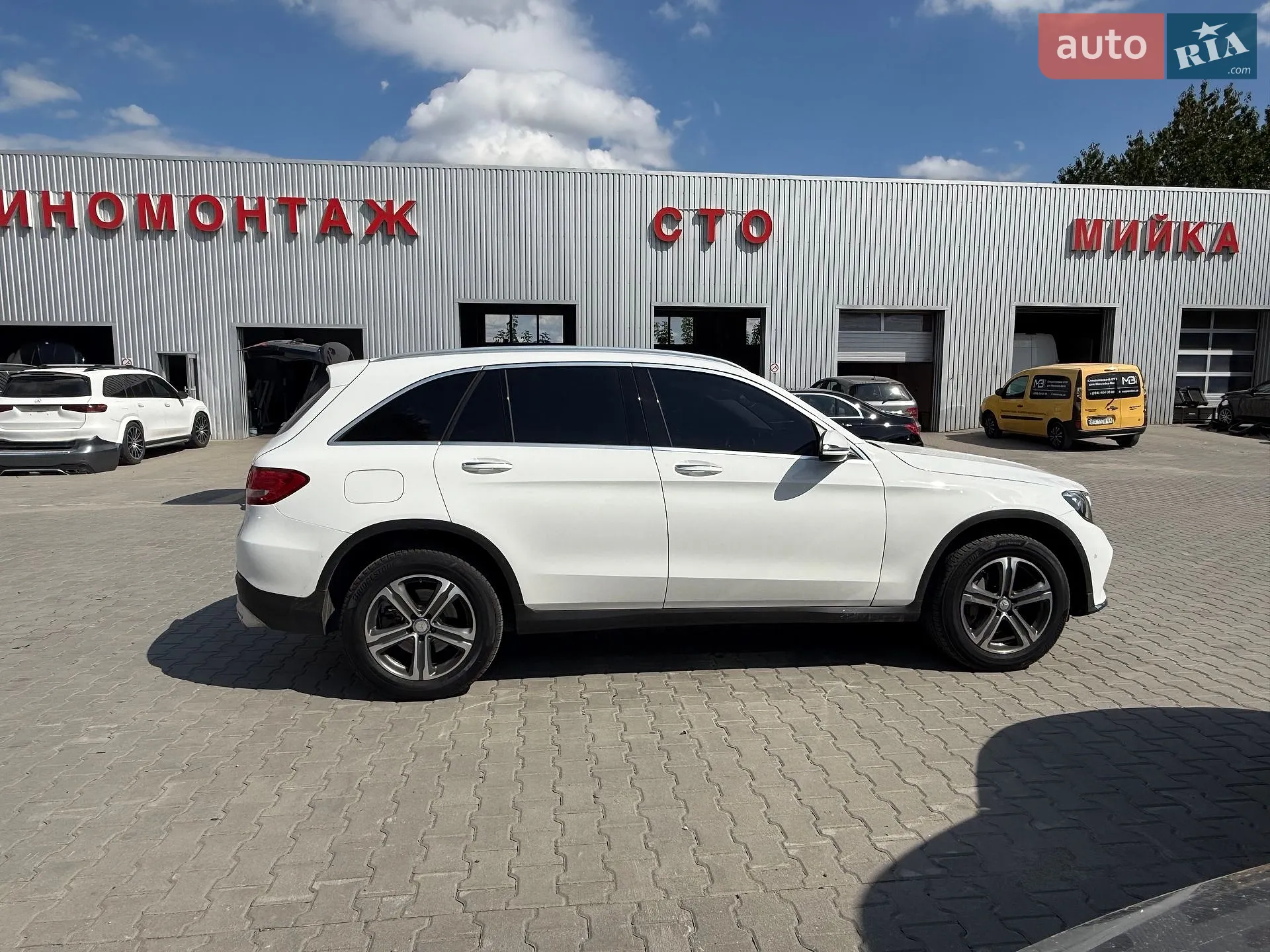 2016 Mercedes-Benz GLC - мініатюра 4