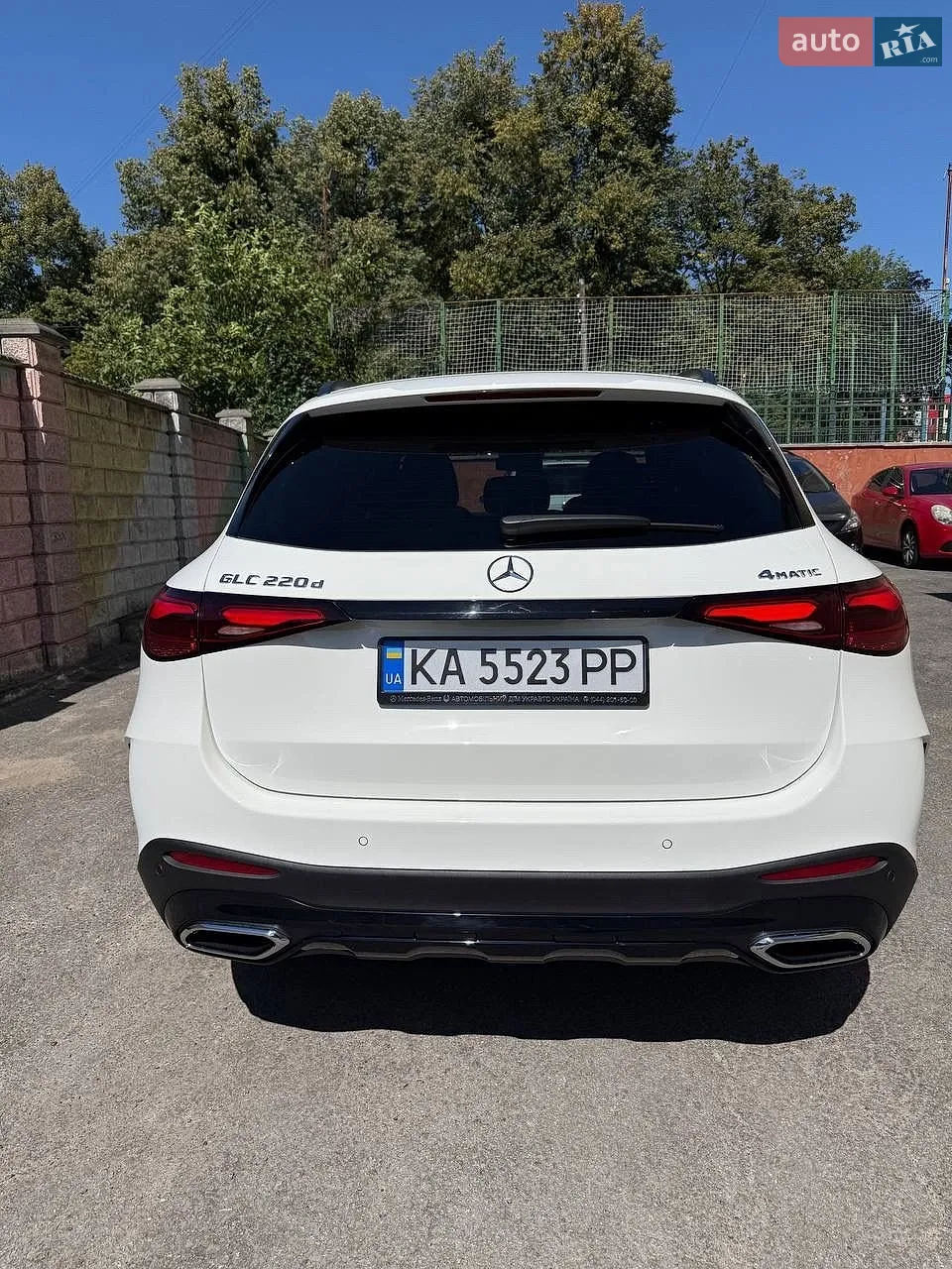2025 Mercedes-Benz GLC - мініатюра 3