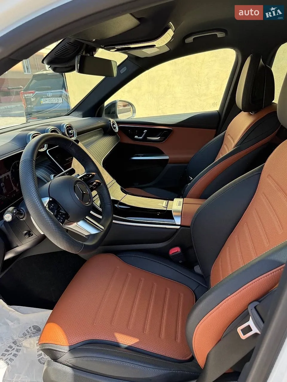 2025 Mercedes-Benz GLC - мініатюра 10