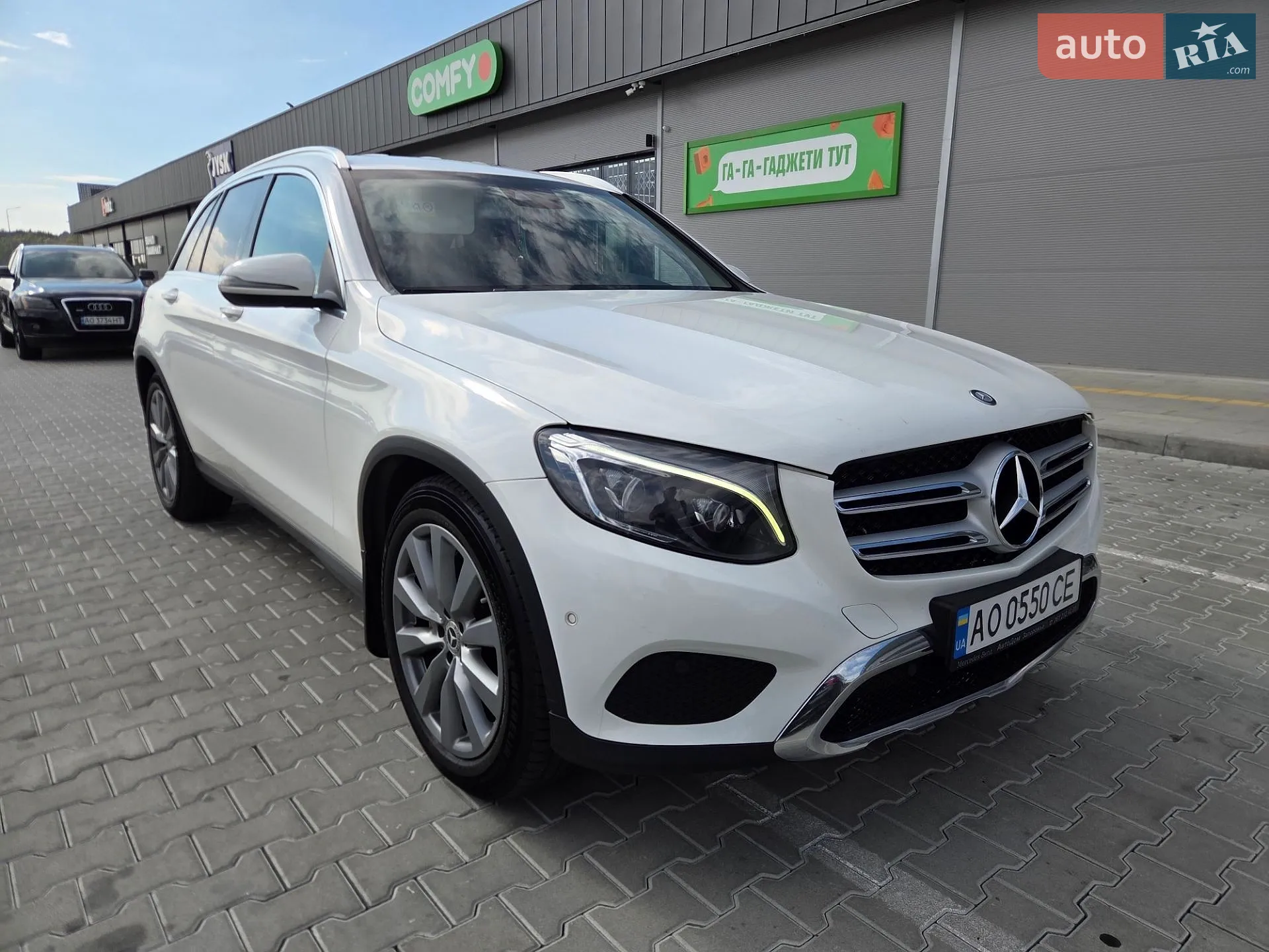 2015 Mercedes-Benz GLC - мініатюра 2