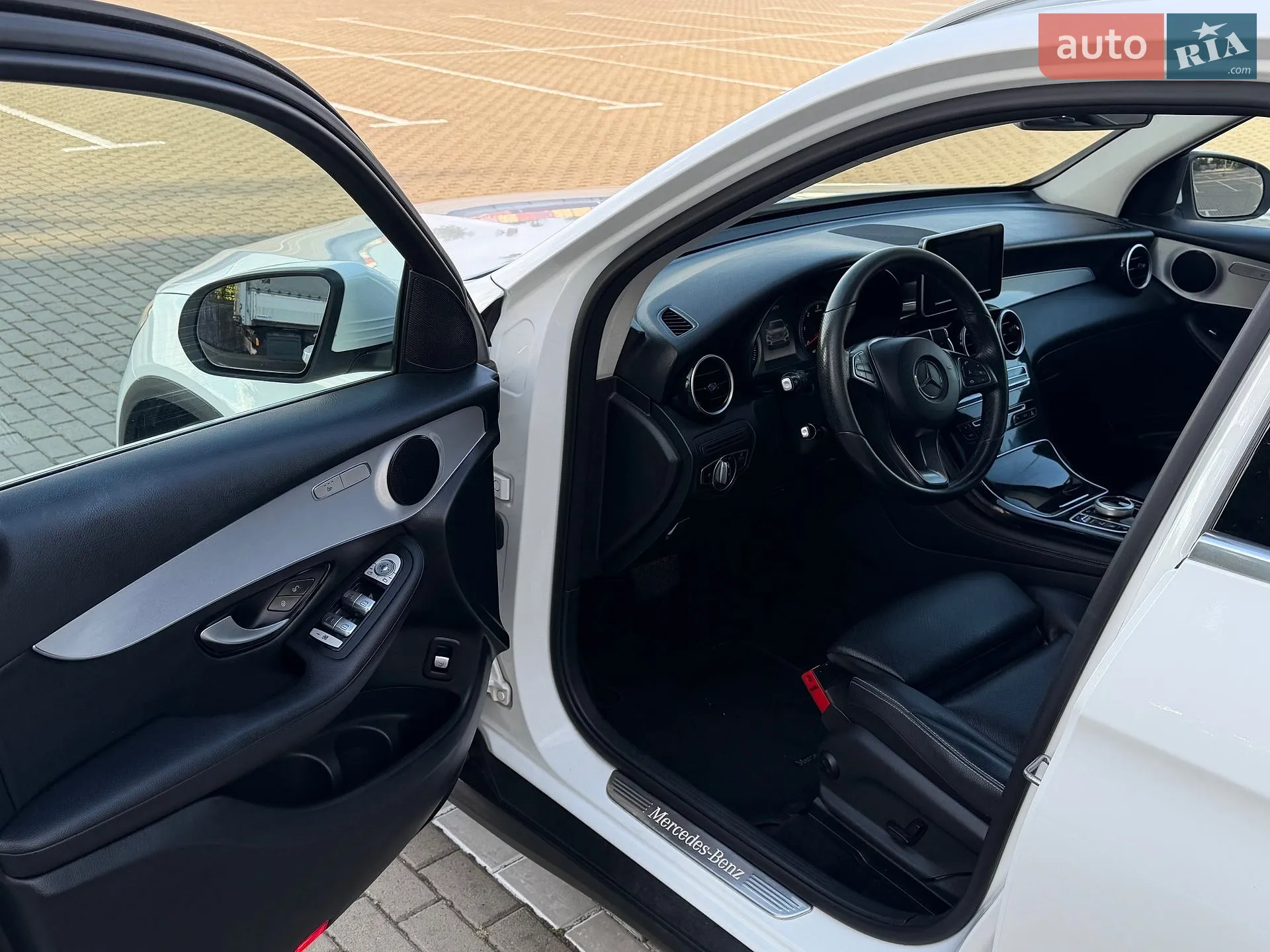2017 Mercedes-Benz GLC - мініатюра 7