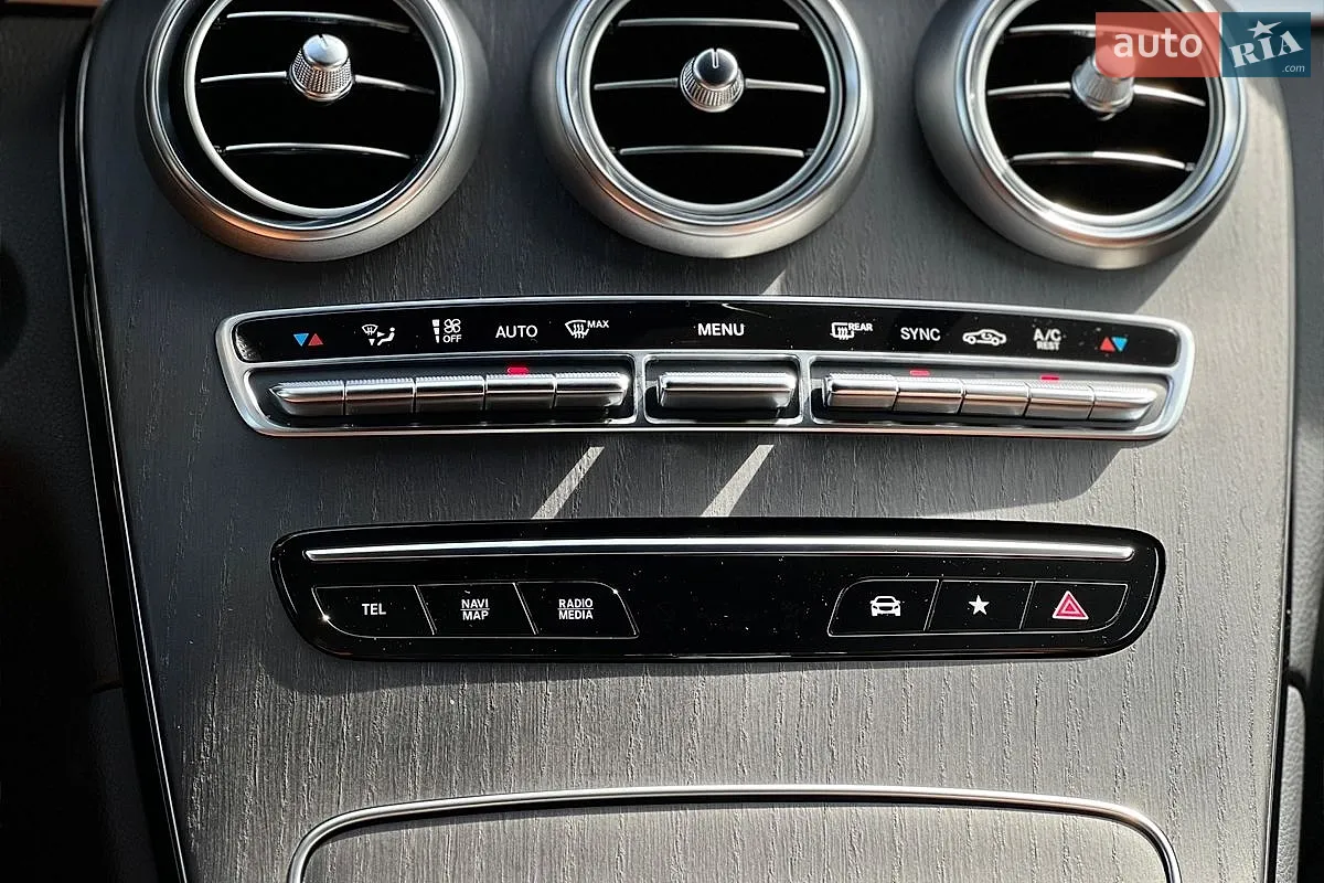 2022 Mercedes-Benz GLC - мініатюра 22