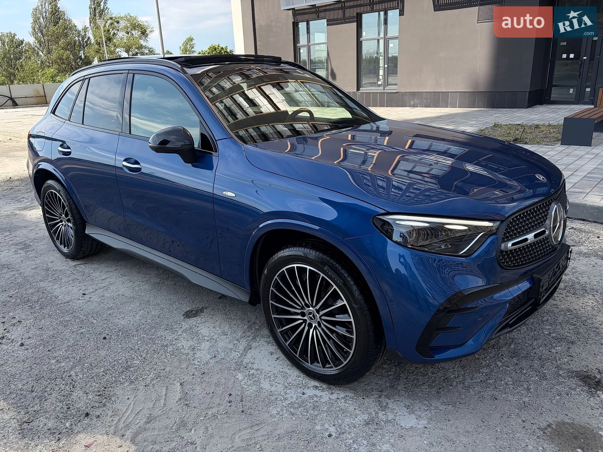 2025 Mercedes-Benz GLC - мініатюра 14