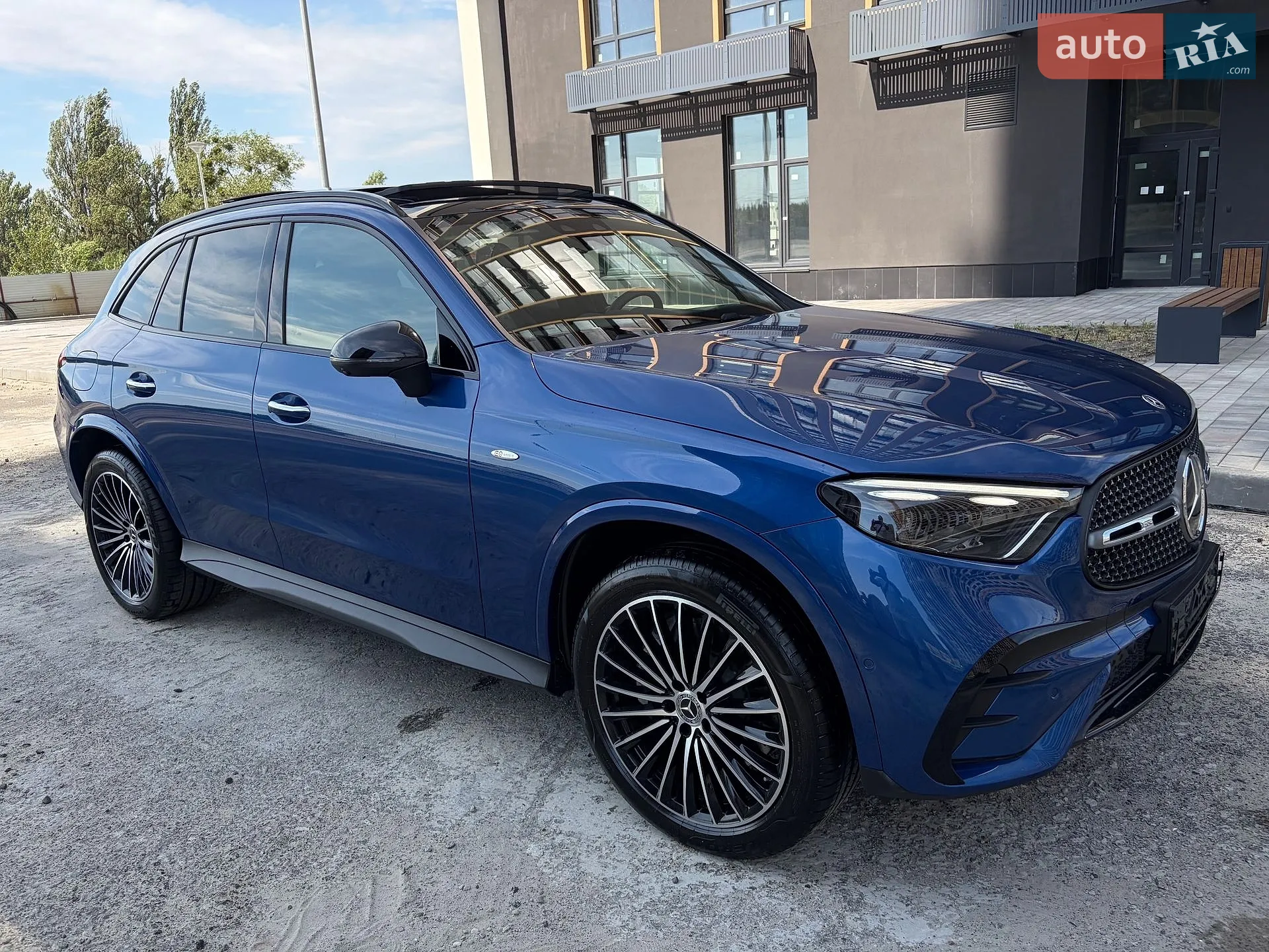 2025 Mercedes-Benz GLC - мініатюра 16