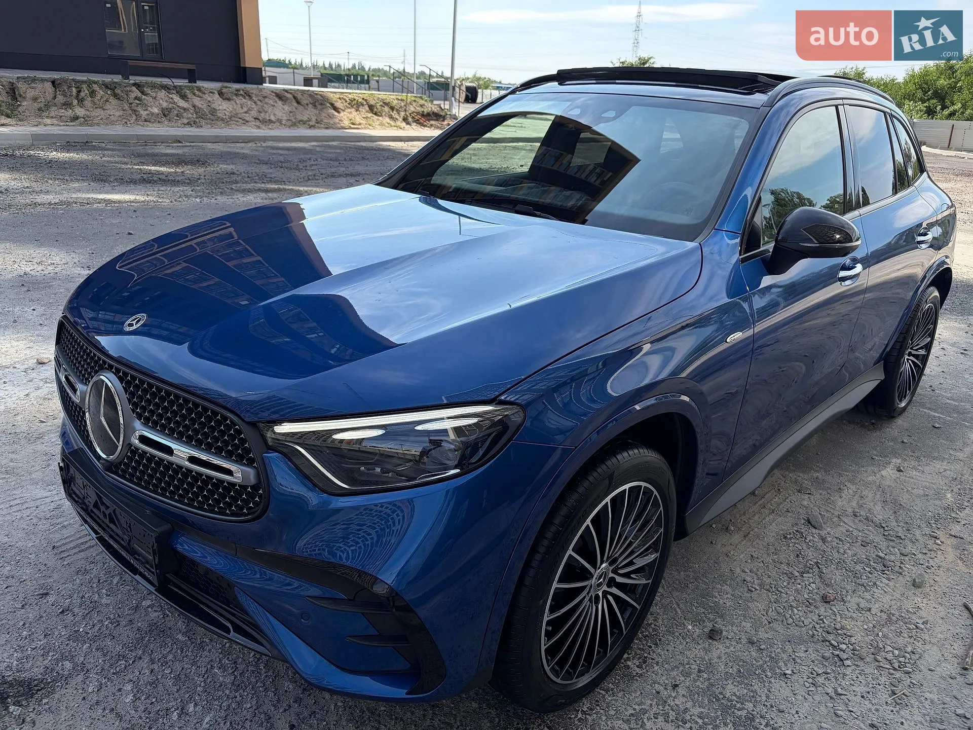 2025 Mercedes-Benz GLC - мініатюра 50