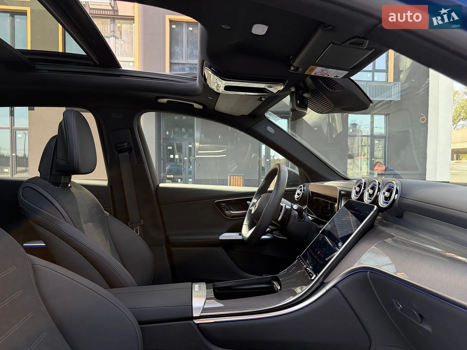 2025 Mercedes-Benz GLC - мініатюра 79