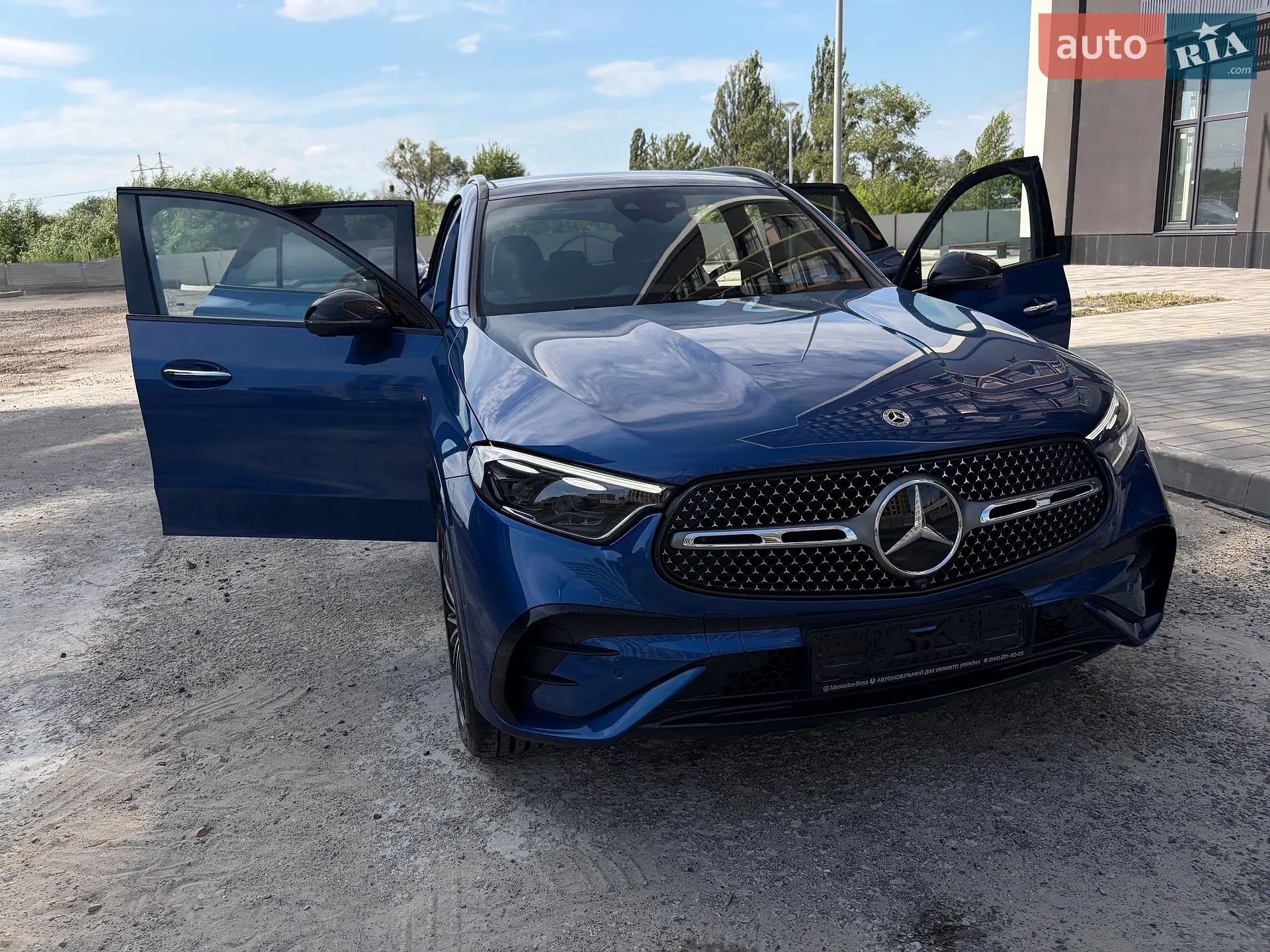 2025 Mercedes-Benz GLC - мініатюра 144