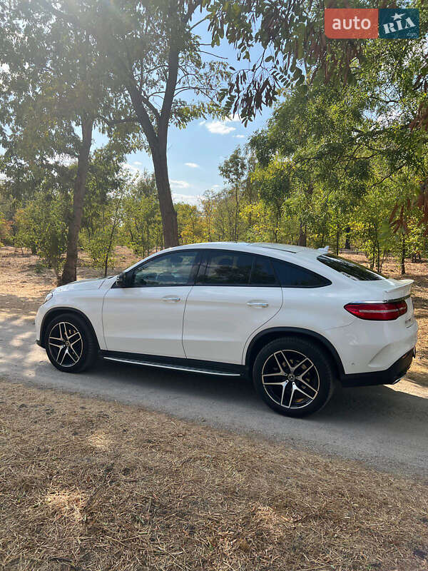 Внедорожник / Кроссовер Mercedes-Benz GLE-Class Coupe 2017 в Кропивницком фото 19 Внедорожник / Кроссовер Mercedes-Benz GLE-Class Coupe 2017 в Кропивницком