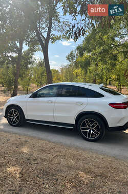 Внедорожник / Кроссовер Mercedes-Benz GLE-Class Coupe 2017 в 