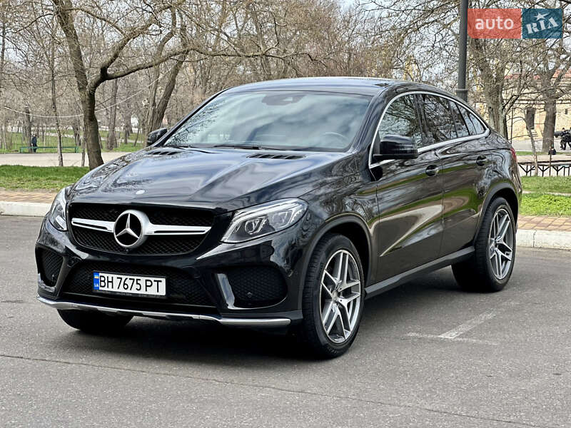 Позашляховик / Кросовер Mercedes-Benz GLE-Class Coupe 2015 в 