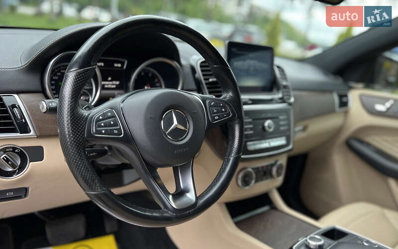 Позашляховик / Кросовер Mercedes-Benz GLE-Class Coupe 2016 в Львові фото 23 Позашляховик / Кросовер Mercedes-Benz GLE-Class Coupe 2016 в Львові