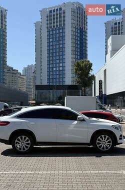 Внедорожник / Кроссовер Mercedes-Benz GLE-Class Coupe 2016 в 