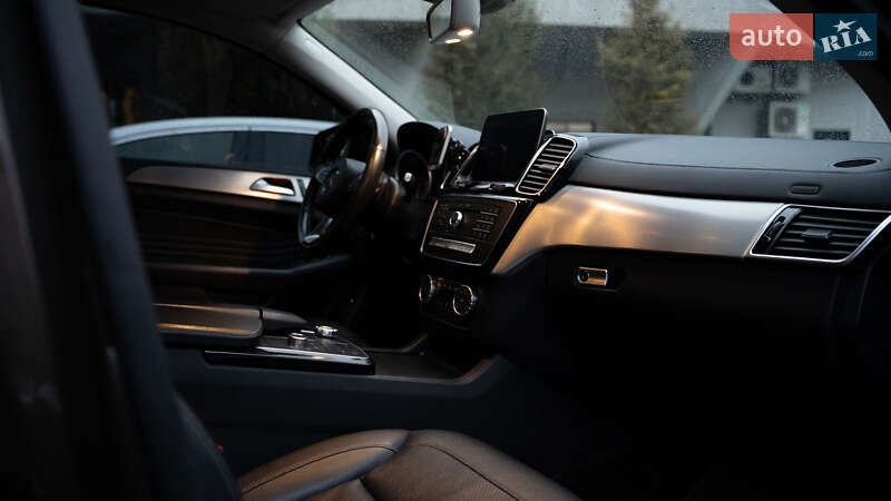 Внедорожник / Кроссовер Mercedes-Benz GLE-Class Coupe 2016 в Киеве