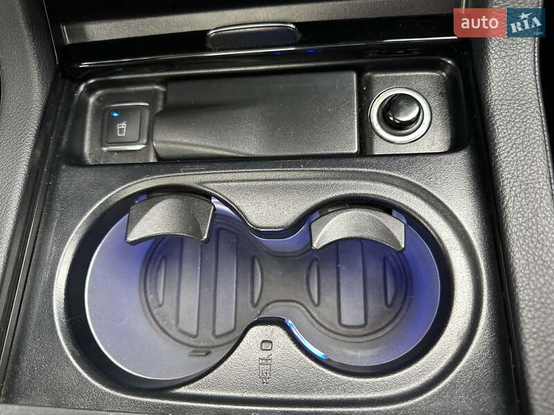 Внедорожник / Кроссовер Mercedes-Benz GLE-Class Coupe 2016 в Киеве фото 36 Внедорожник / Кроссовер Mercedes-Benz GLE-Class Coupe 2016 в Киеве