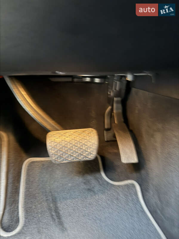 Внедорожник / Кроссовер Mercedes-Benz GLE-Class Coupe 2019 в Львове фото 20 Внедорожник / Кроссовер Mercedes-Benz GLE-Class Coupe 2019 в Львове